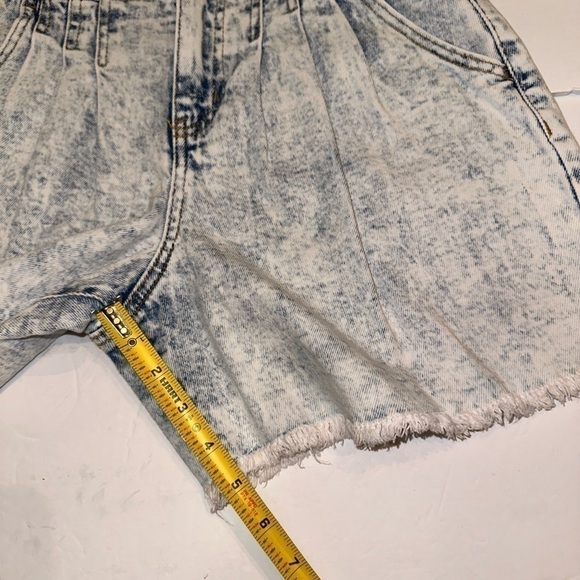 WILD Fable Womens Highest Rise A-Line Denim Shorts Pleated Raw Hem Lt. Blue - Picture 7 of 11